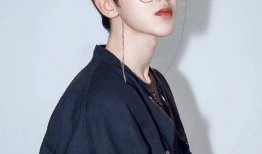 蔡徐坤爆料儿时趣事视频,童年萌态引网友热议